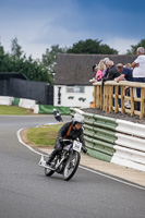 Vintage-motorcycle-club;eventdigitalimages;mallory-park;mallory-park-trackday-photographs;no-limits-trackdays;peter-wileman-photography;trackday-digital-images;trackday-photos;vmcc-festival-1000-bikes-photographs